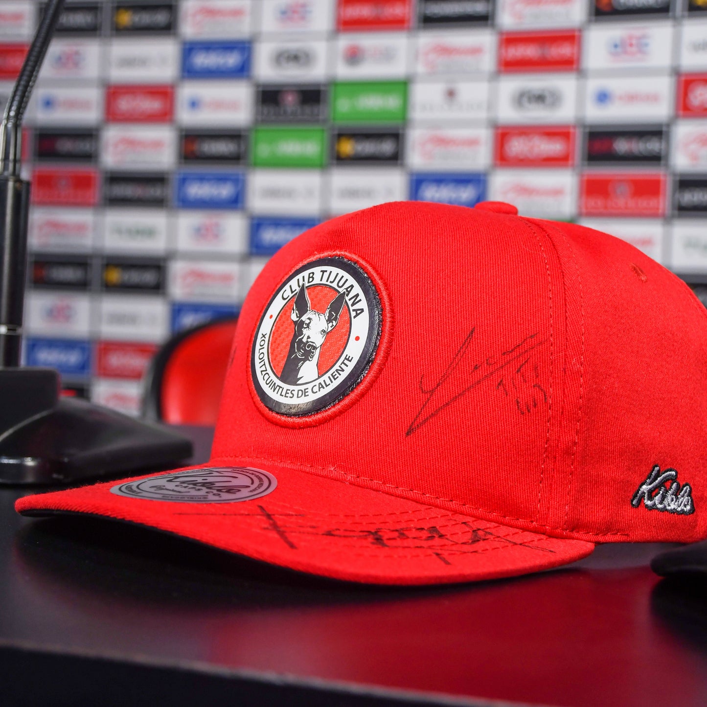 XOLOS - Gorra Roja