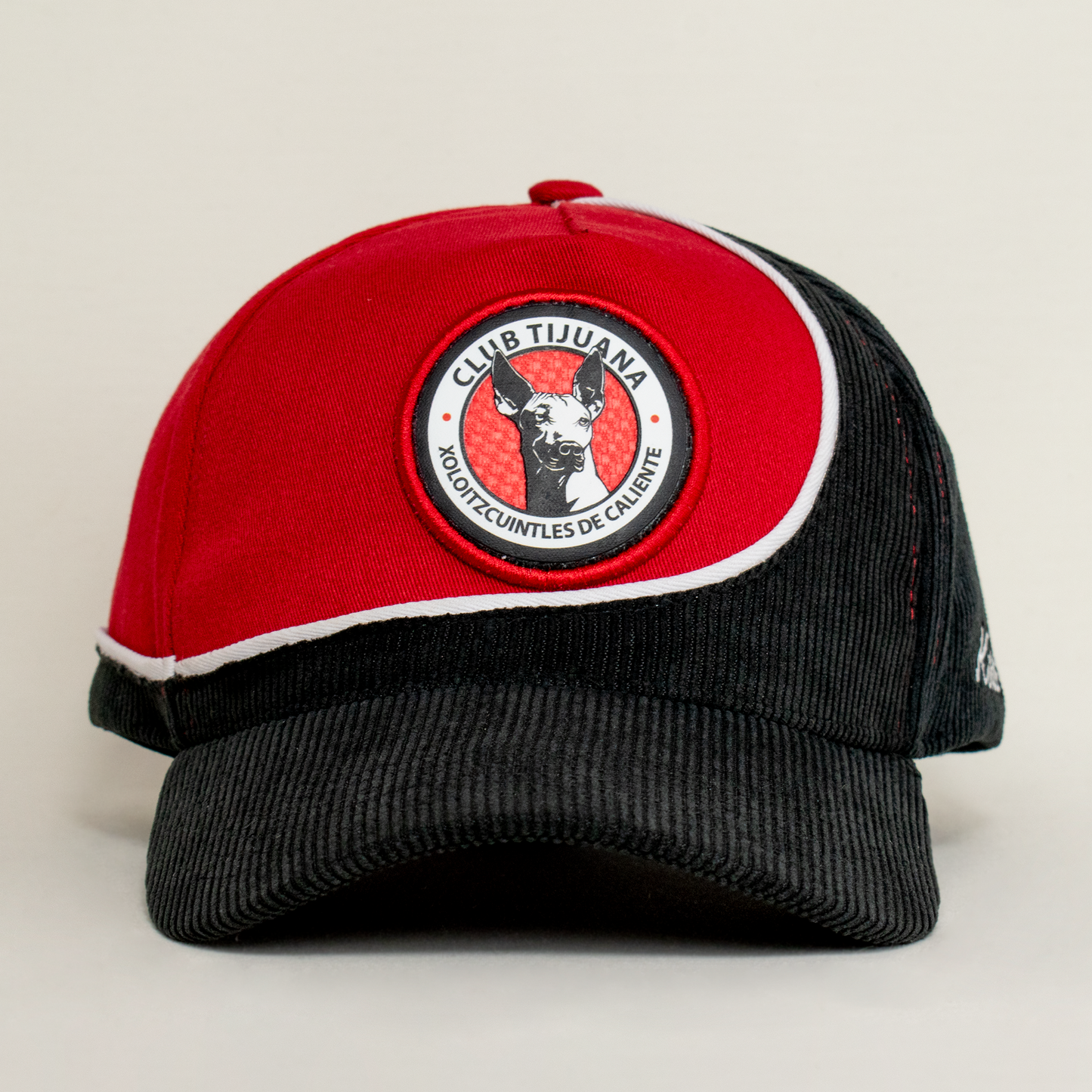 Xolos & Kiblo - Pana Negra y Gabardina Roja